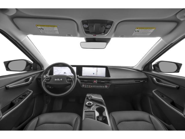 Photo of 2023 Snow White Pearl Kia EV6