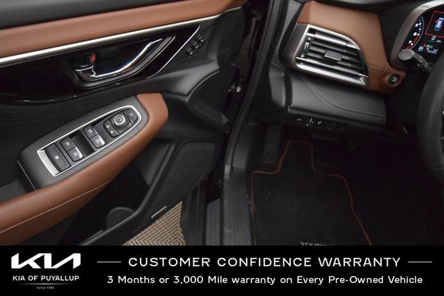 Photo of 2022 Crystal Black Silica Subaru Outback