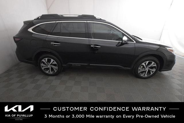 Photo of 2022 Crystal Black Silica Subaru Outback