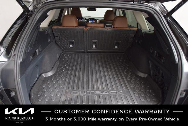 Photo of 2022 Crystal Black Silica Subaru Outback