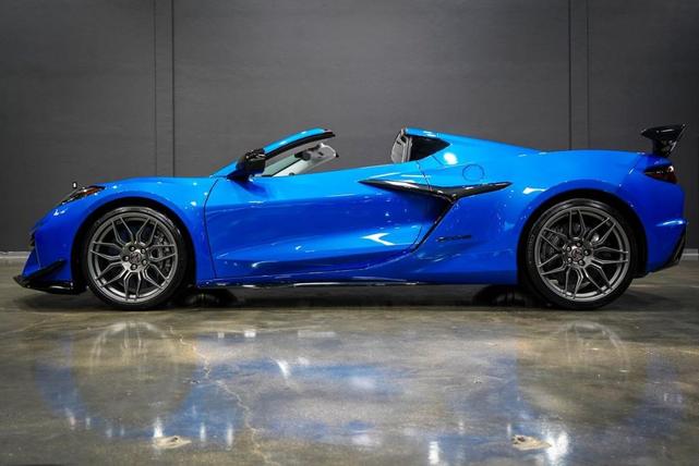 Photo of 2024 Blue Chevrolet Corvette