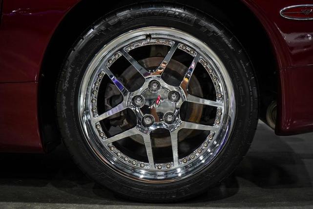 Photo of 2003 Maroon Chevrolet Corvette