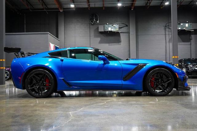 Photo of 2019 Blue Chevrolet Corvette