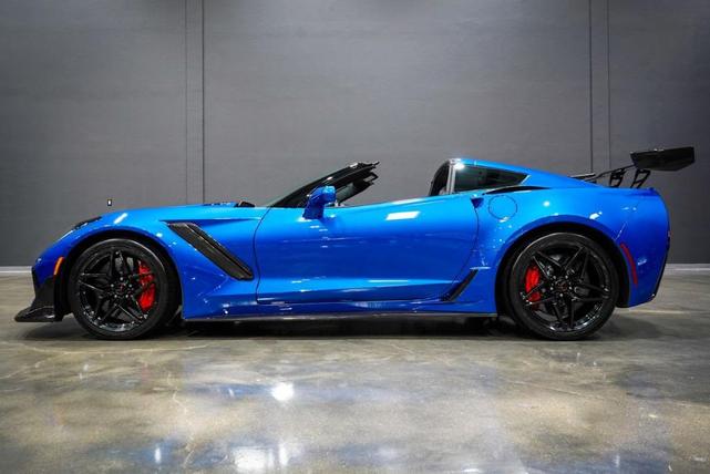 Photo of 2019 Blue Chevrolet Corvette
