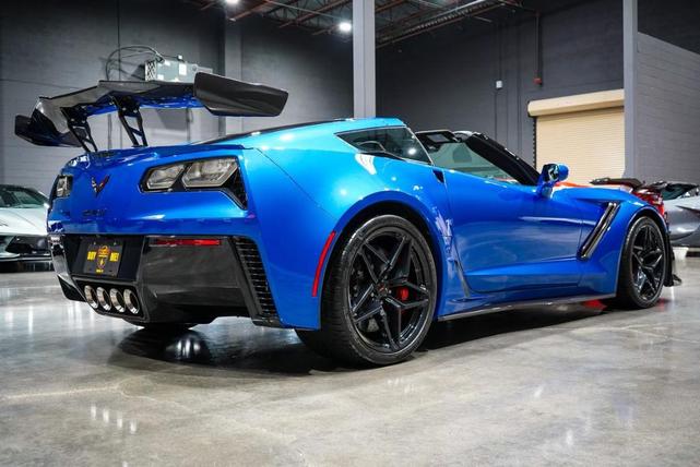 Photo of 2019 Blue Chevrolet Corvette