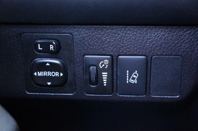Photo of 2017 Silver Toyota RAV4