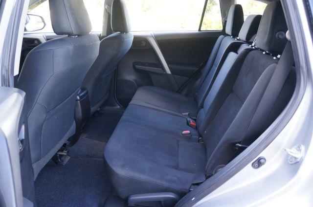 Photo of 2017 Silver Toyota RAV4