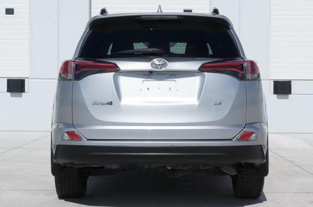 Photo of 2017 Silver Toyota RAV4