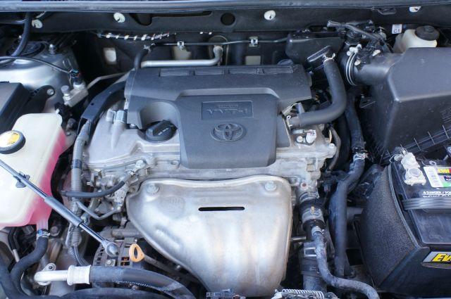 Photo of 2017 Silver Toyota RAV4