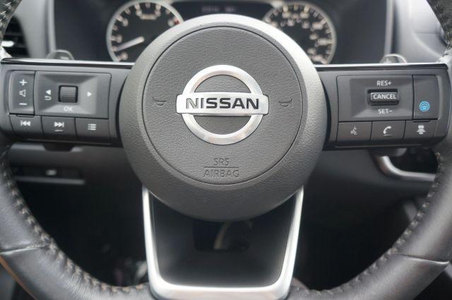 Photo of 2021 White Nissan Rogue