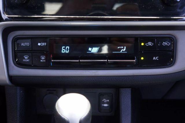 Photo of 2018 Silver Toyota Corolla