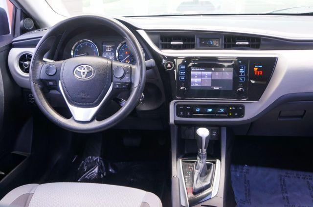 Photo of 2018 Silver Toyota Corolla