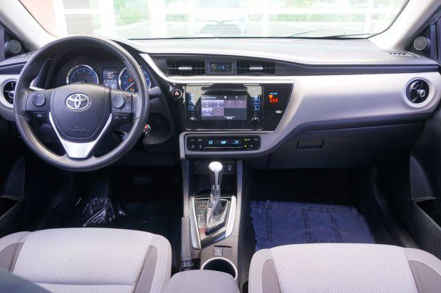 Photo of 2018 Silver Toyota Corolla