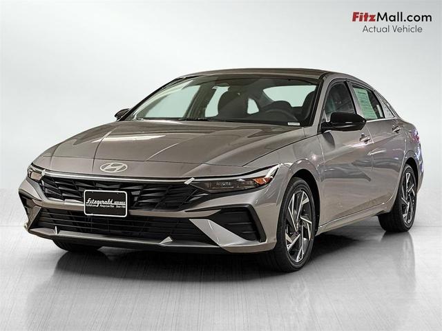 Photo of 2025 Fluid Metal Hyundai ELANTRA