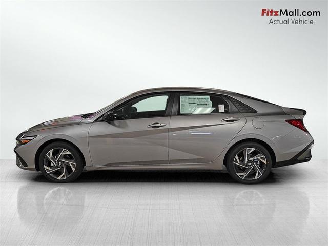 Photo of 2025 Fluid Metal Hyundai ELANTRA