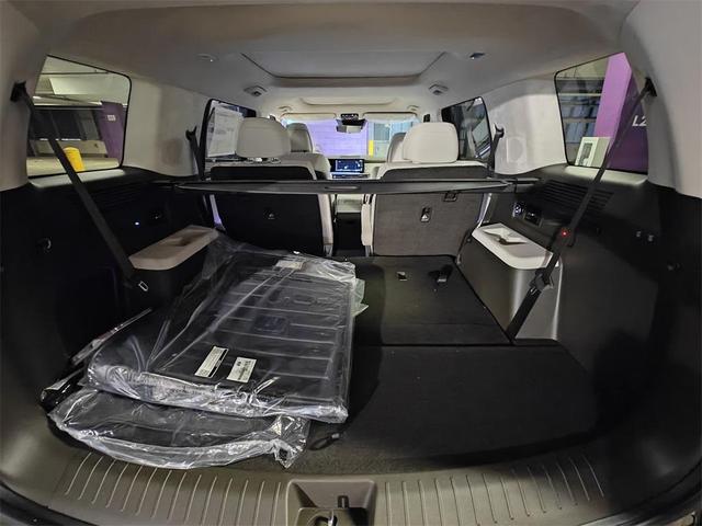 Photo of 2025 Rockwood Green Hyundai SANTA FE HEV