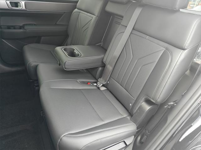 Photo of 2025 Phantom Black Hyundai SANTA FE