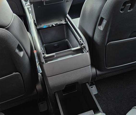 Photo of 2025 Phantom Black Hyundai SANTA FE