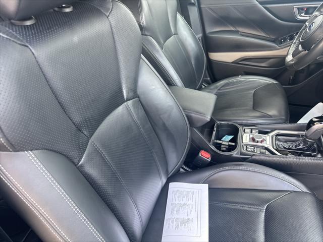 Photo of 2022 Ice Silver Metallic Subaru Forester