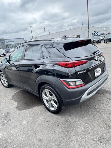 Photo of 2022 Ultra Black Pearl Hyundai KONA