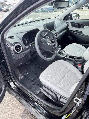Photo of 2022 Ultra Black Pearl Hyundai KONA
