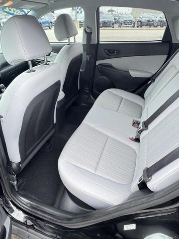 Photo of 2022 Ultra Black Pearl Hyundai KONA