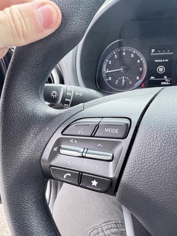 Photo of 2022 Ultra Black Pearl Hyundai KONA