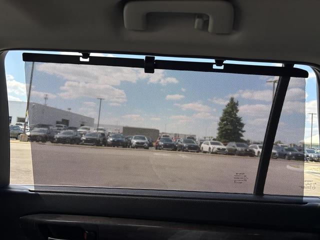 Photo of 2022 Gray Toyota Highlander Hybrid