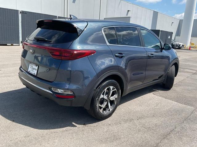 Photo of 2022 Pacific Blue Kia Sportage