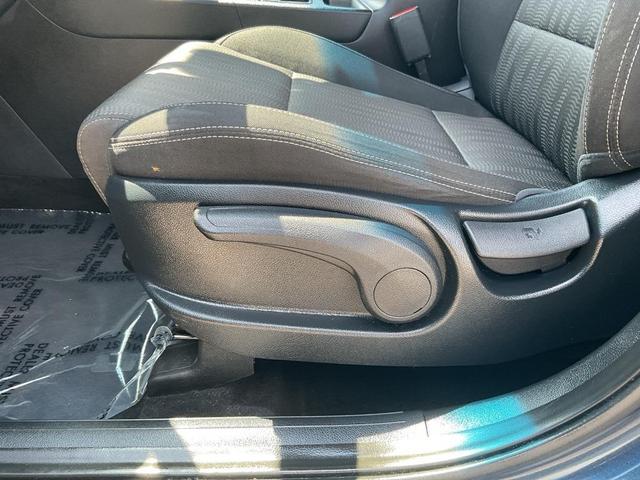 Photo of 2022 Pacific Blue Kia Sportage