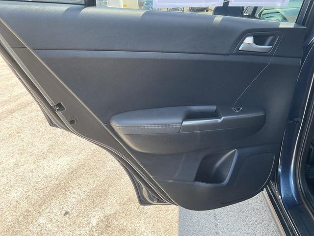 Photo of 2022 Pacific Blue Kia Sportage