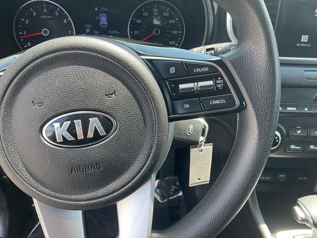 Photo of 2022 Pacific Blue Kia Sportage