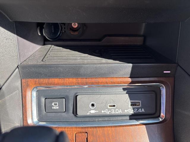 Photo of 2024 Crystal Black Silica Subaru Ascent