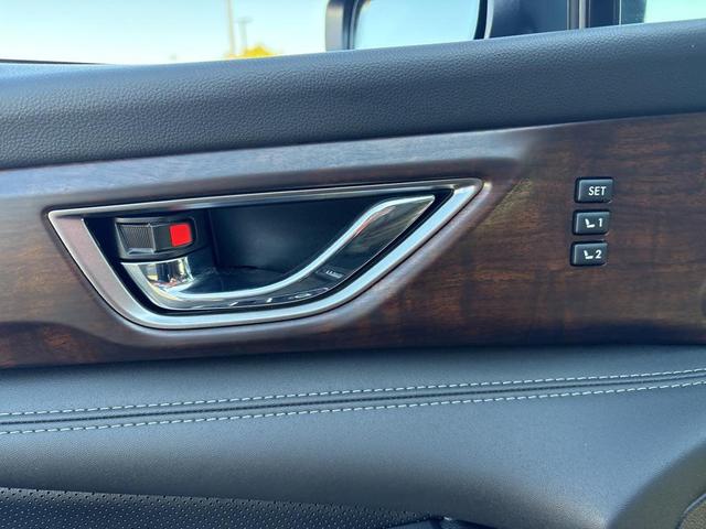 Photo of 2024 Crystal Black Silica Subaru Ascent