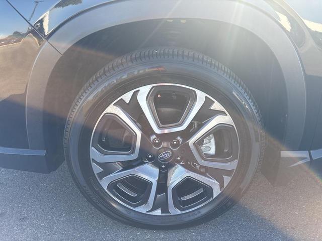 Photo of 2024 Crystal Black Silica Subaru Ascent