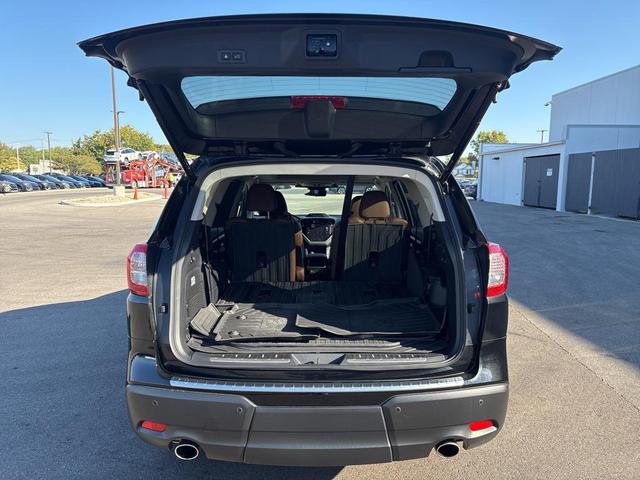 Photo of 2024 Crystal Black Silica Subaru Ascent