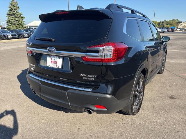 Photo of 2024 Crystal Black Silica Subaru Ascent