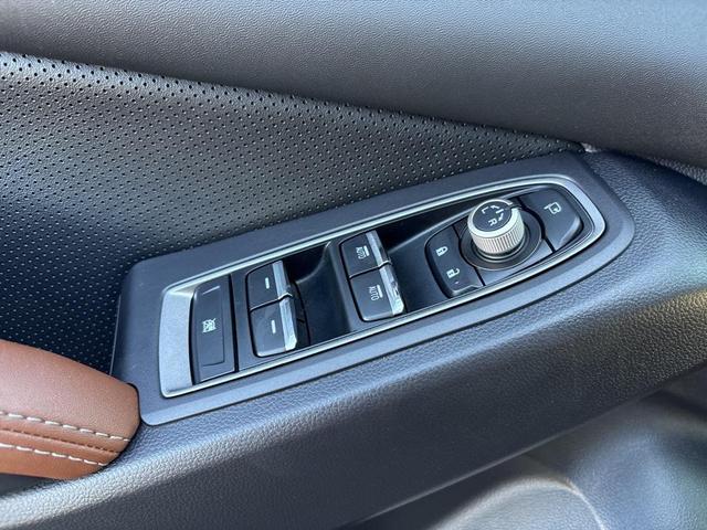 Photo of 2024 Crystal Black Silica Subaru Ascent