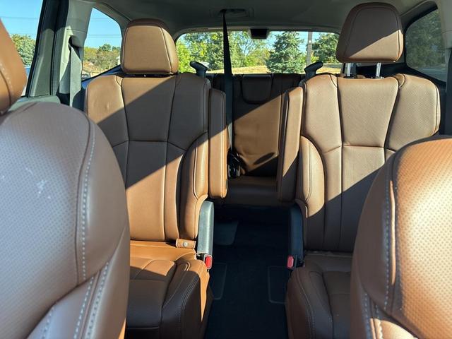 Photo of 2024 Crystal Black Silica Subaru Ascent