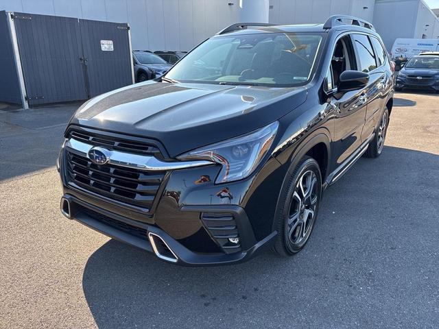 Photo of 2024 Crystal Black Silica Subaru Ascent