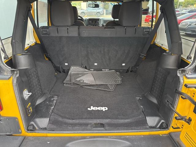 Photo of 2015 Baja Yellow Clearcoat Jeep Wrangler Unlimited