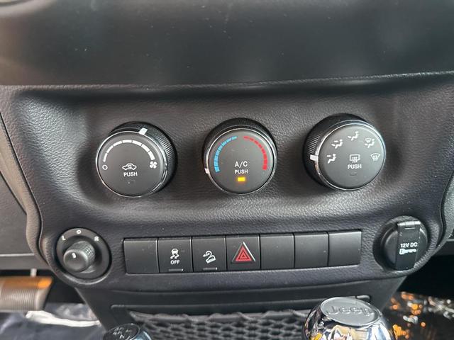 Photo of 2015 Baja Yellow Clearcoat Jeep Wrangler Unlimited