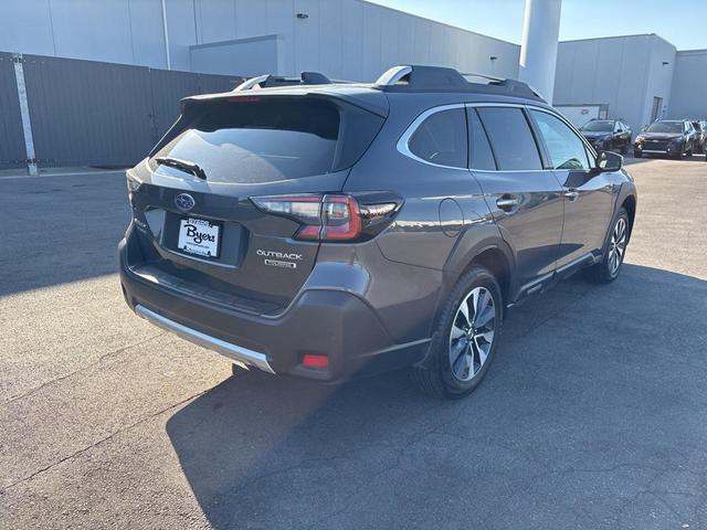 Photo of 2025 Magnetite Gray Metallic Subaru Outback