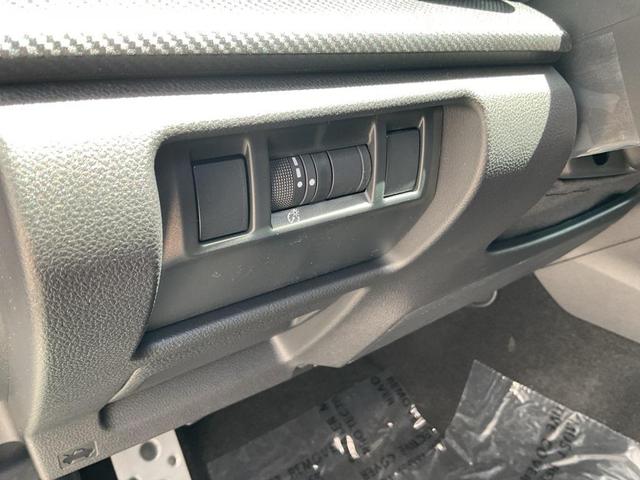 Photo of 2025 Crystal White Pearl Subaru Crosstrek