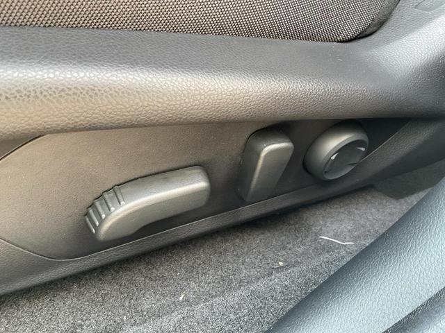 Photo of 2025 Crystal White Pearl Subaru Crosstrek