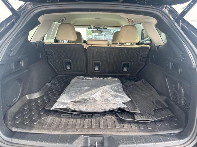 Photo of 2023 Crystal Black Silica Subaru Outback