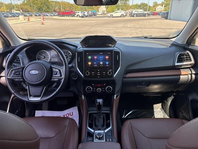 Photo of 2019 Crystal White Pearl Subaru Forester