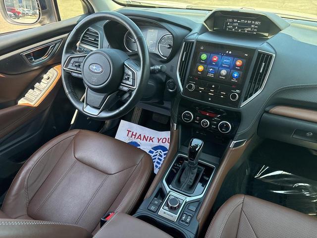 Photo of 2019 Crystal White Pearl Subaru Forester