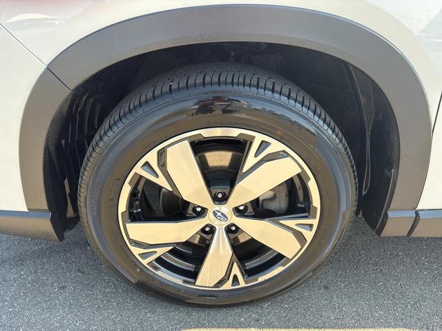 Photo of 2019 Crystal White Pearl Subaru Forester