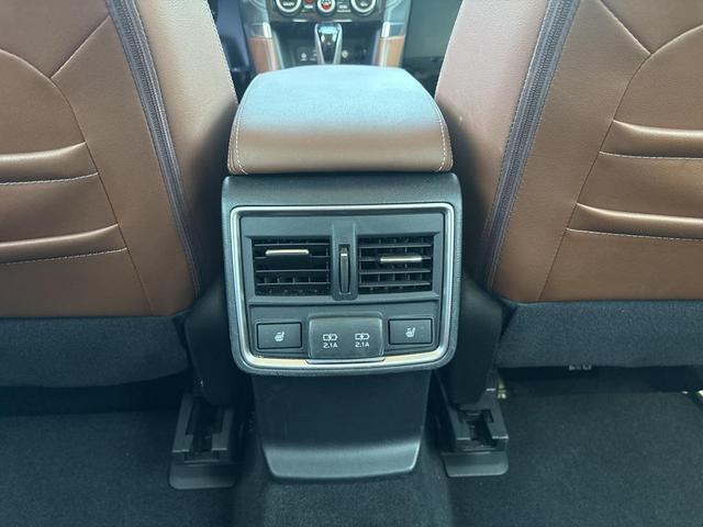 Photo of 2019 Crystal White Pearl Subaru Forester
